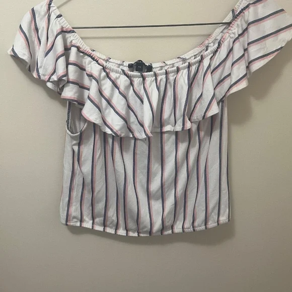 Dynamite Top - Picture 2 of 2